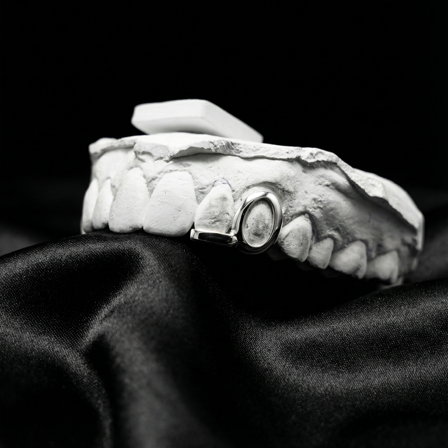 Silver custom grillz design with window and bar
